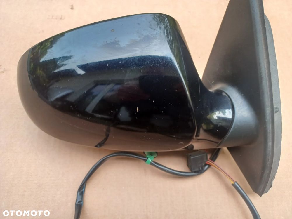 LUSTERKO PRAWE PASSAT B6 6PIN LC9X - 4