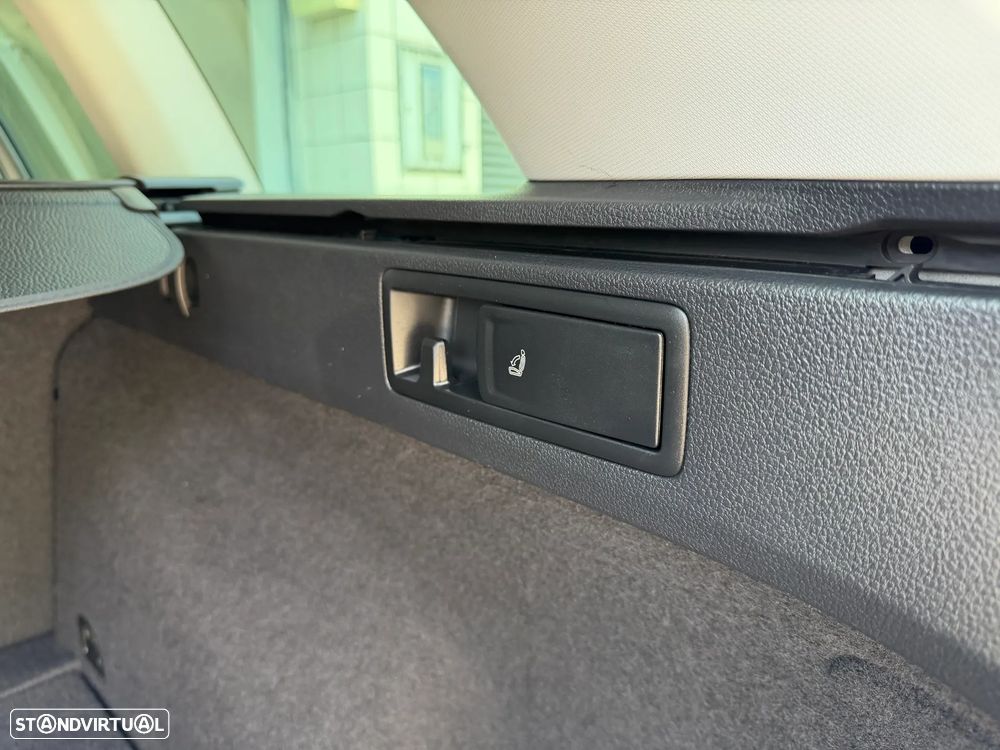 VW Golf Variant 1.6 TDi Highline - 42