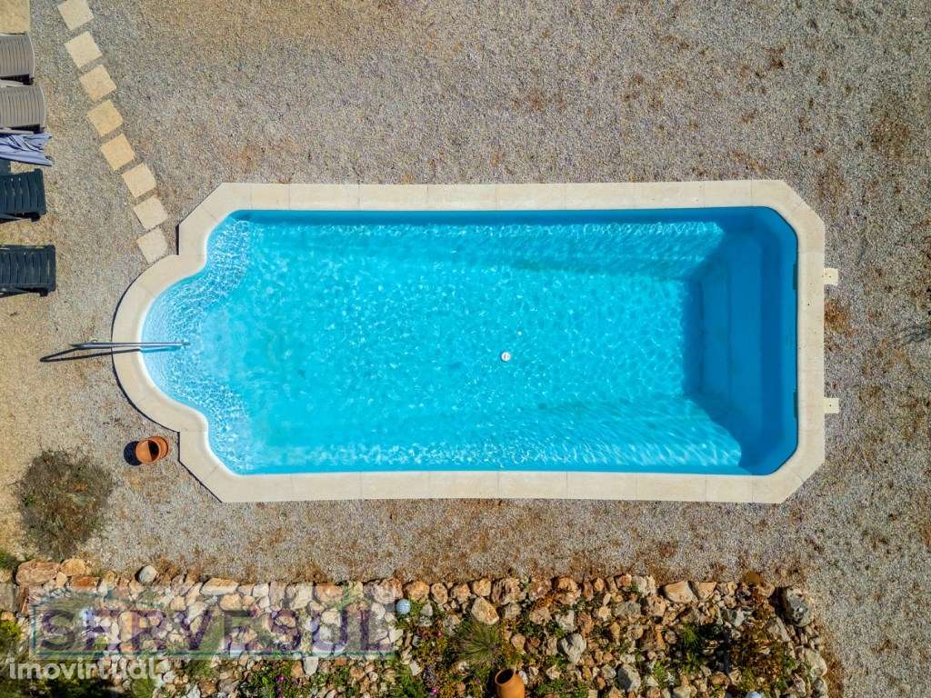 Charmosa Moradia de piso térreo, com 3 quartos, terreno de 1641 m2 ... - Grande imagem: 5/60