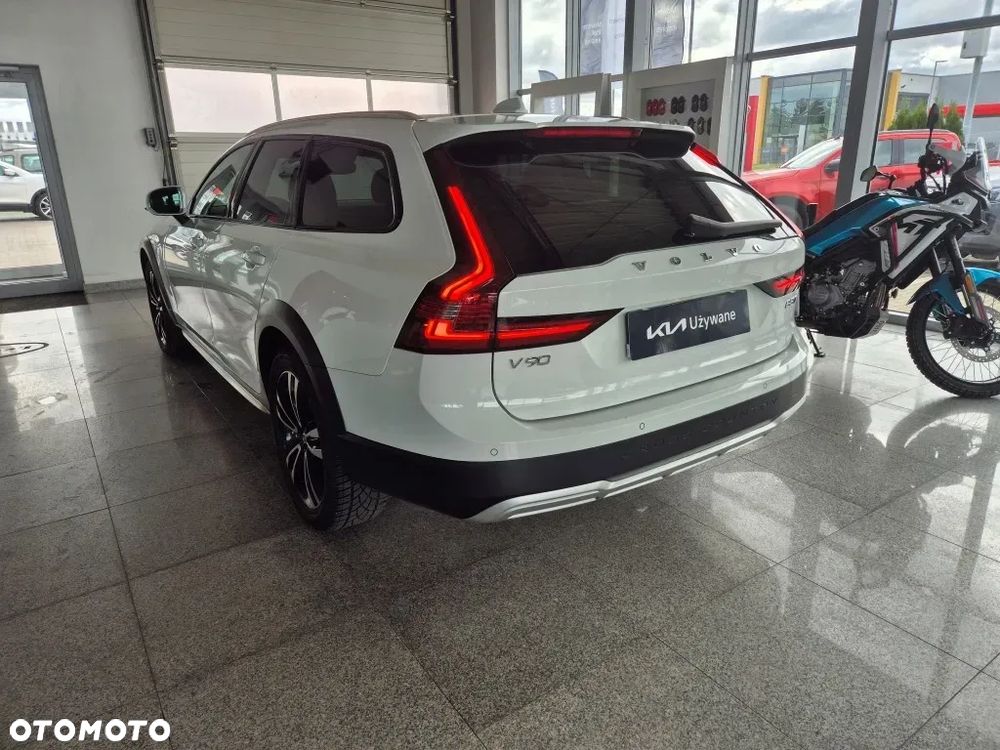 Volvo V90 Cross Country D5 AWD Pro - 5