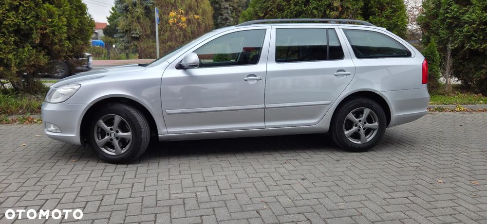 Skoda Octavia 1.6 TDI DPF Ambiente - 5