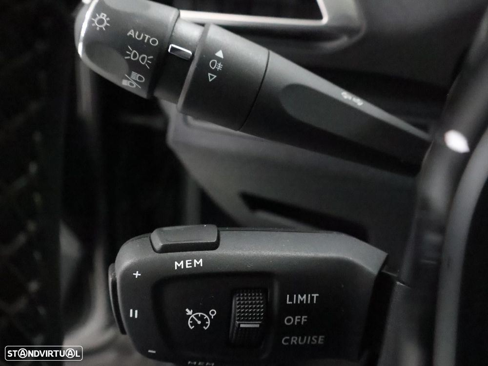 Peugeot 3008 1.5 BlueHDi Allure Pack - 16