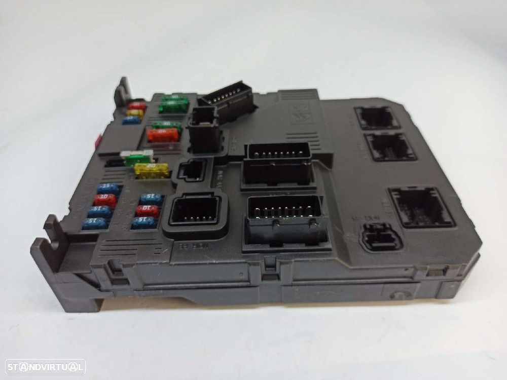 CAIXA DE RELÉS/ FUSÍVEIS PEUGEOT PARTNER (S2) COMBI PLUS - 5