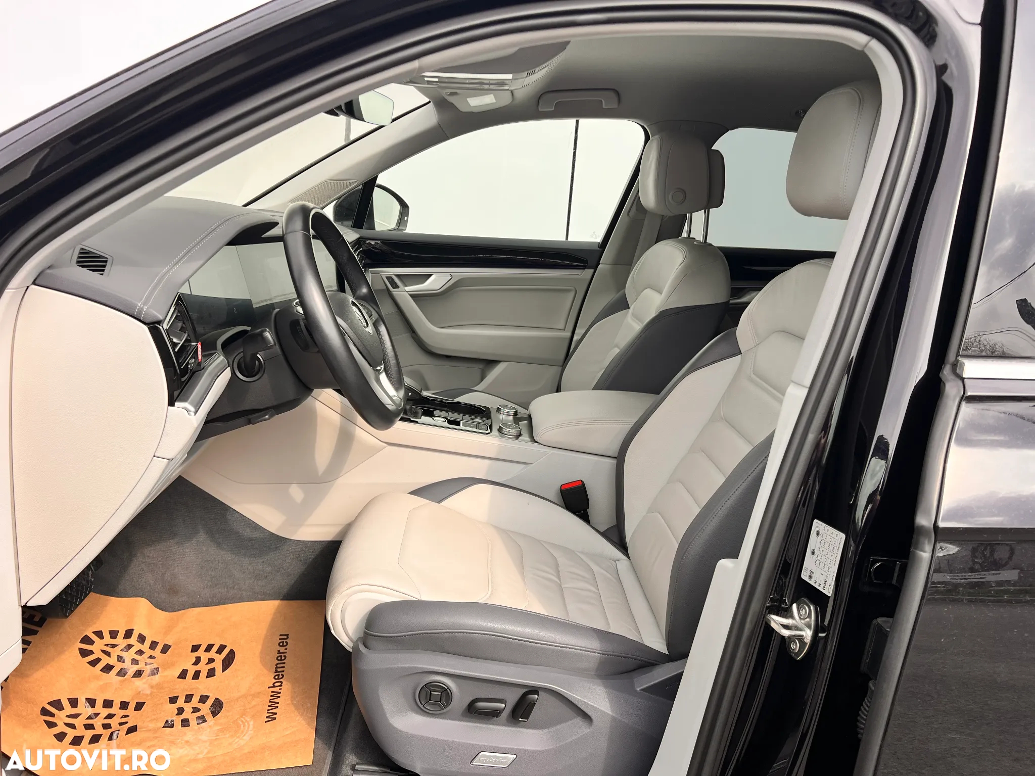 Volkswagen Touareg - 6