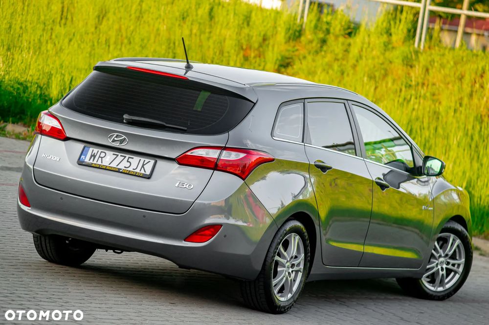 Hyundai i30 1.6 GDI Comfort - 16