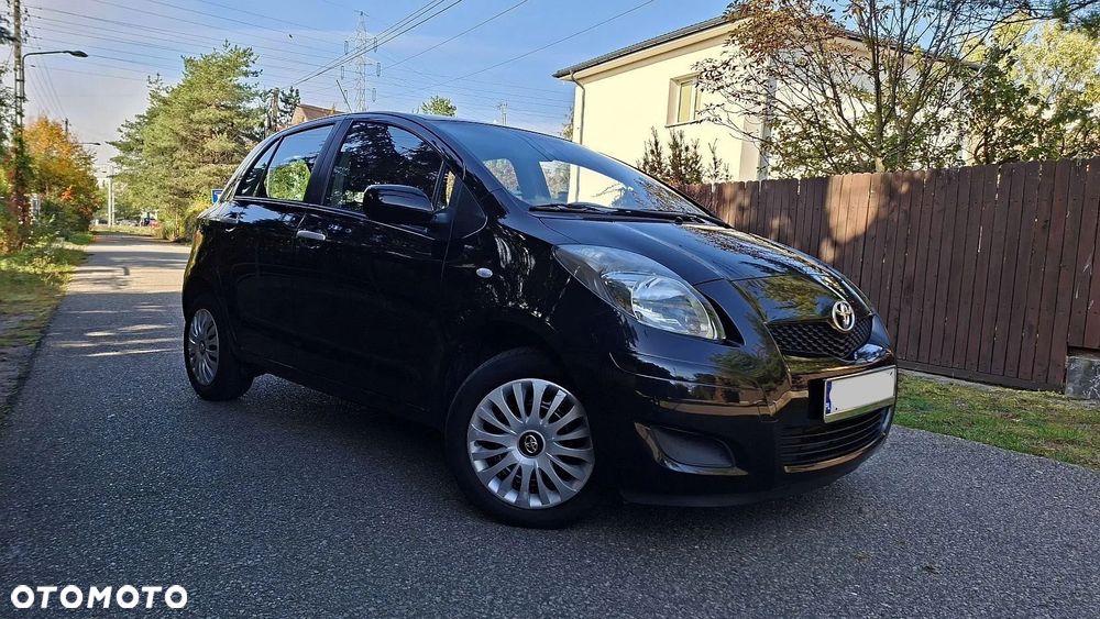 Toyota Yaris - 11