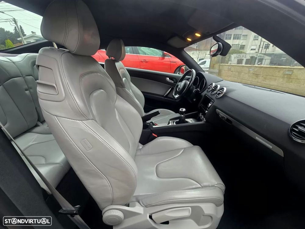 Audi TT Coupé 2.0 TDI quattro - 14