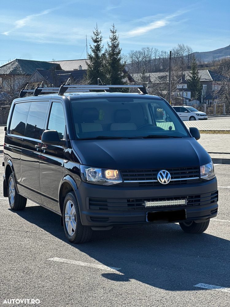 Volkswagen Transporter - 1
