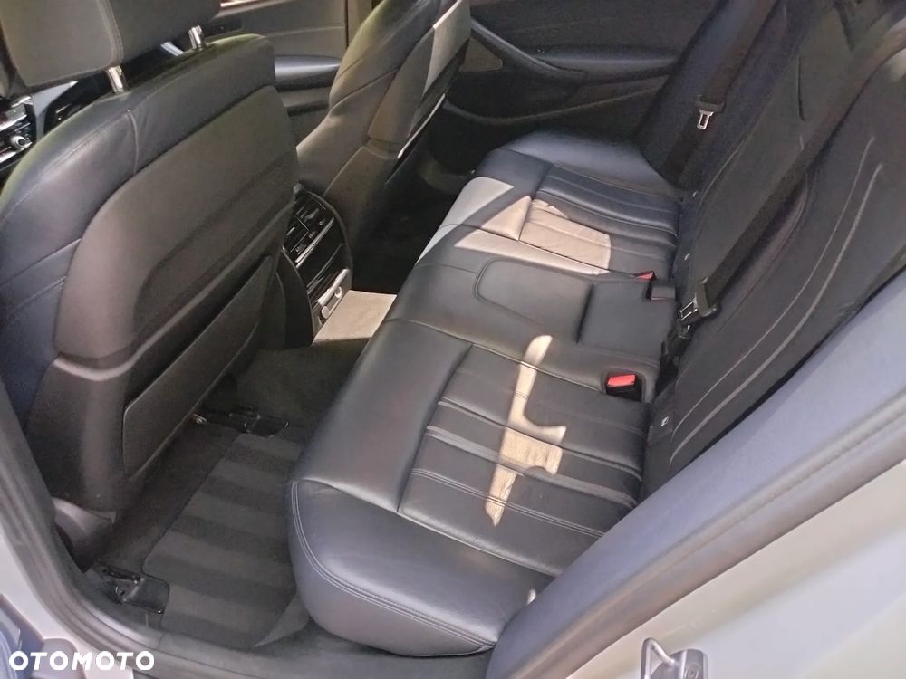 BMW Seria 5 520d Luxury Line - 15