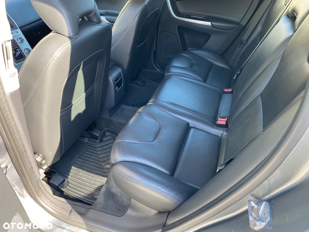 Volvo XC 60 - 23