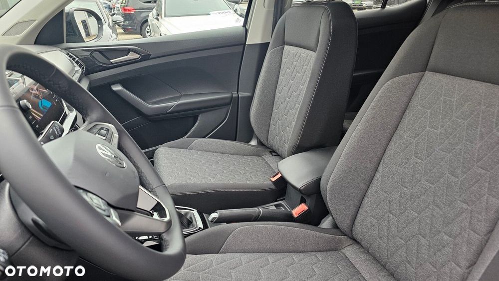 Volkswagen T-Cross - 12