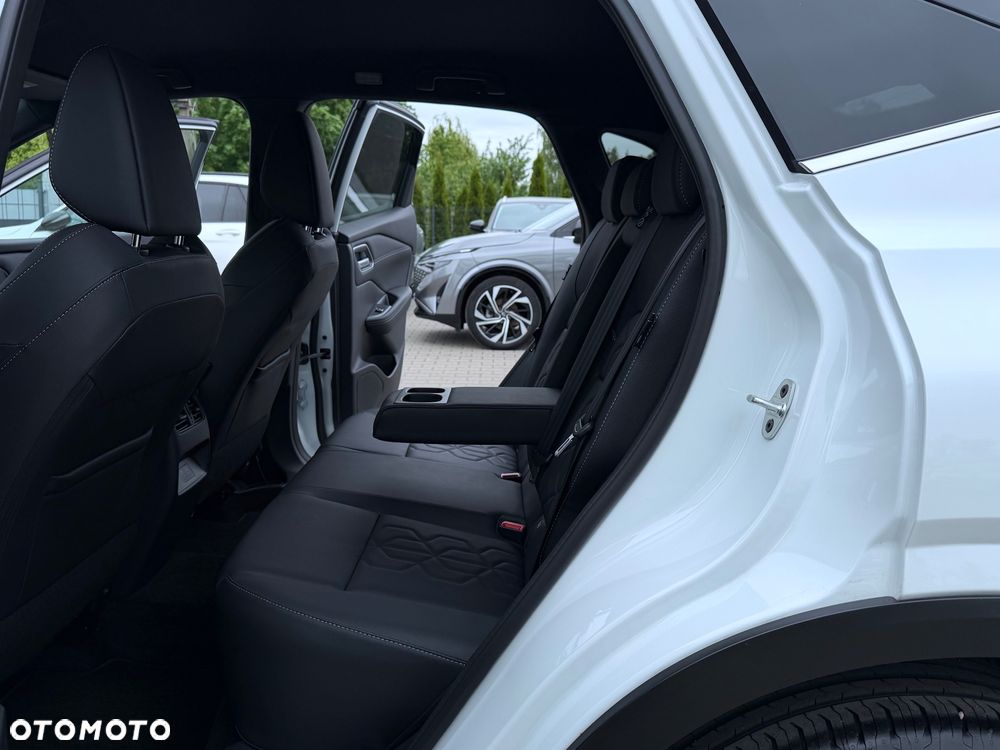 Nissan Qashqai 1.3 DIG-T Tekna DCT - 36