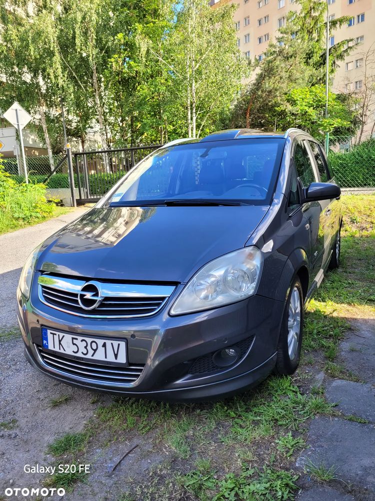 Opel Zafira 1.7 CDTI Cosmo - 2
