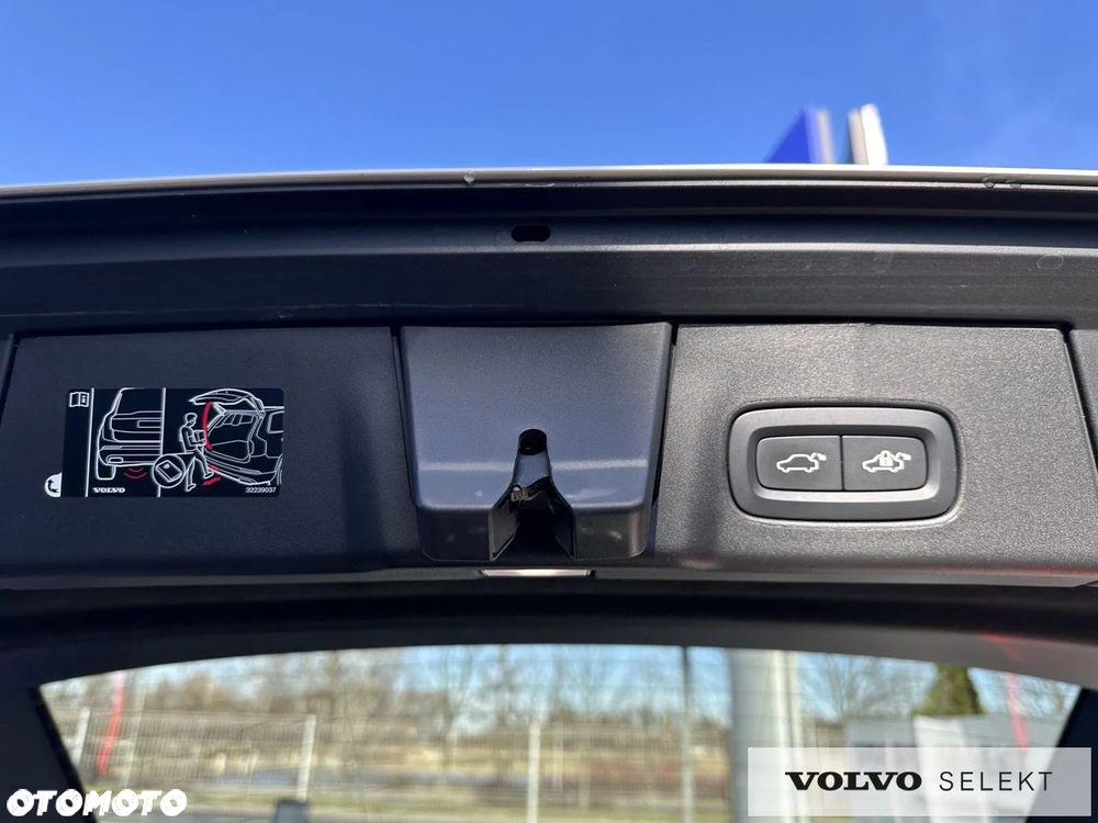 Volvo V90 Cross Country B5 B AWD Ultimate - 18