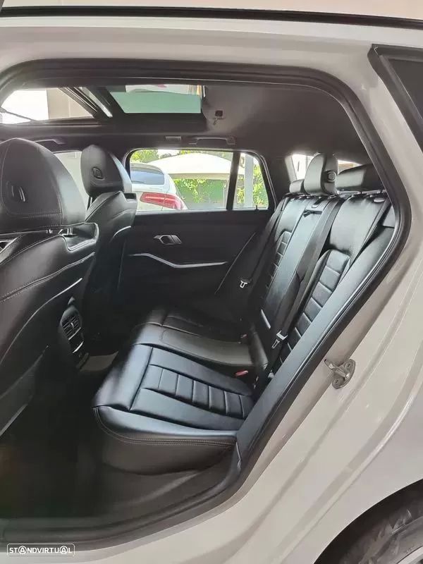 BMW 330 e Pack Desportivo M Auto - 15