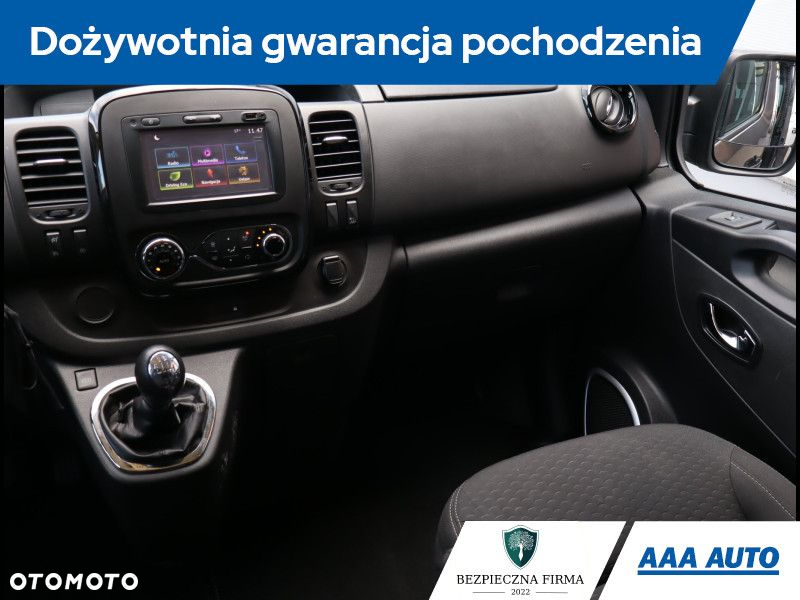 Opel Vivaro - 9