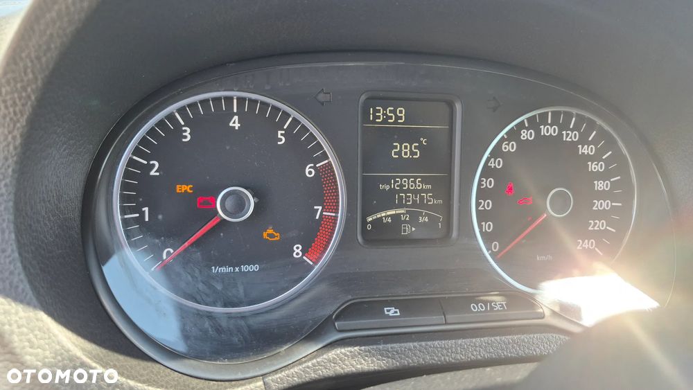 Volkswagen Polo 1.4 16V Comfortline - 7