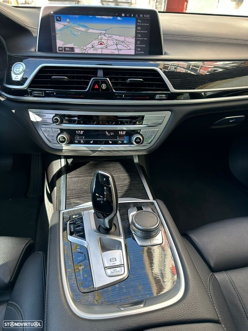 BMW 730 - 19