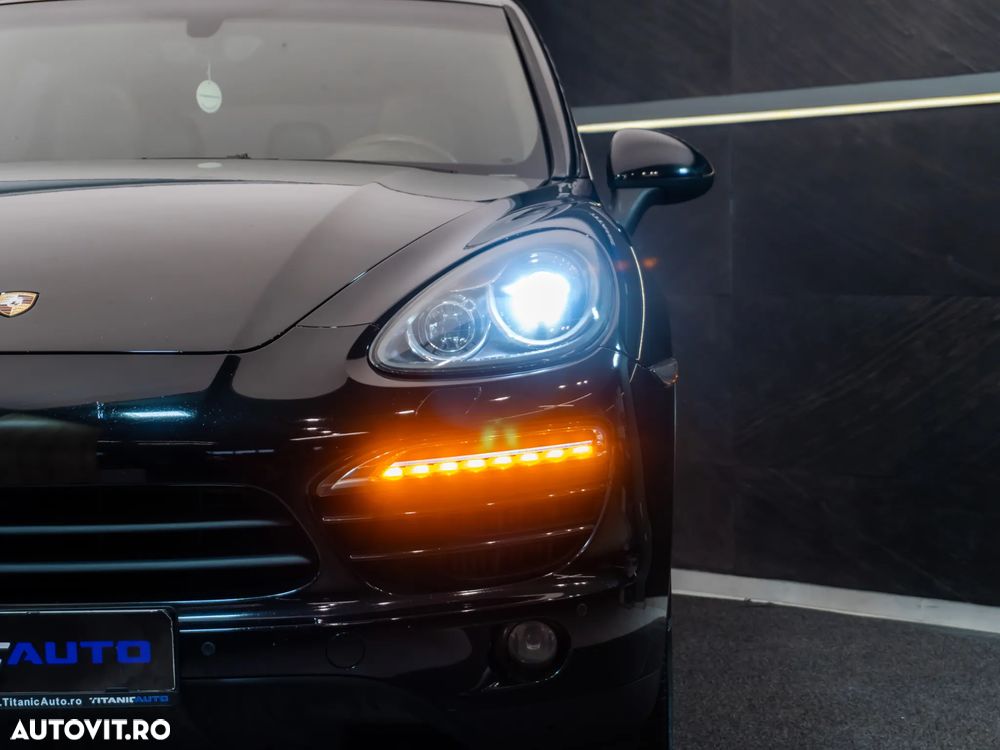 Porsche Cayenne Tiptronic S - 11