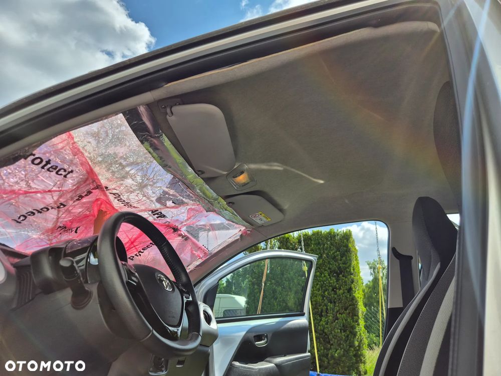 Toyota Aygo x-play - 27