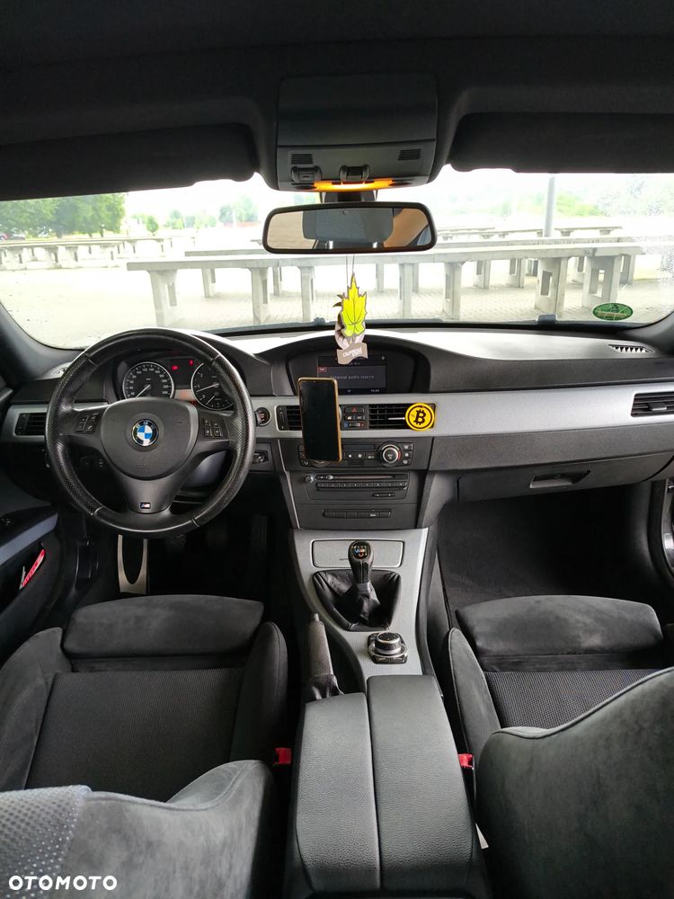 BMW Seria 3 318i Edition Sport - 13