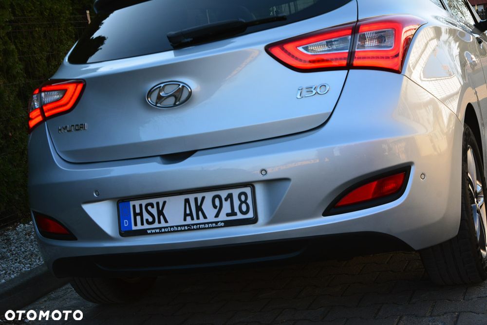 Hyundai i30 1.6 CRDi Premium - 10