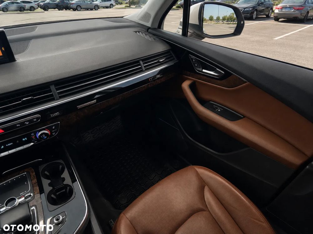 Audi Q7 - 18