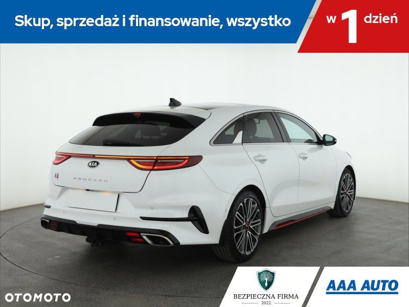 Kia ProCeed - 7