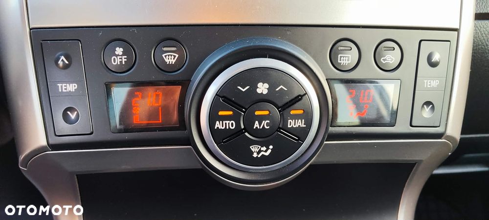 Toyota Verso 2.0 D-4D Active 7os - 27