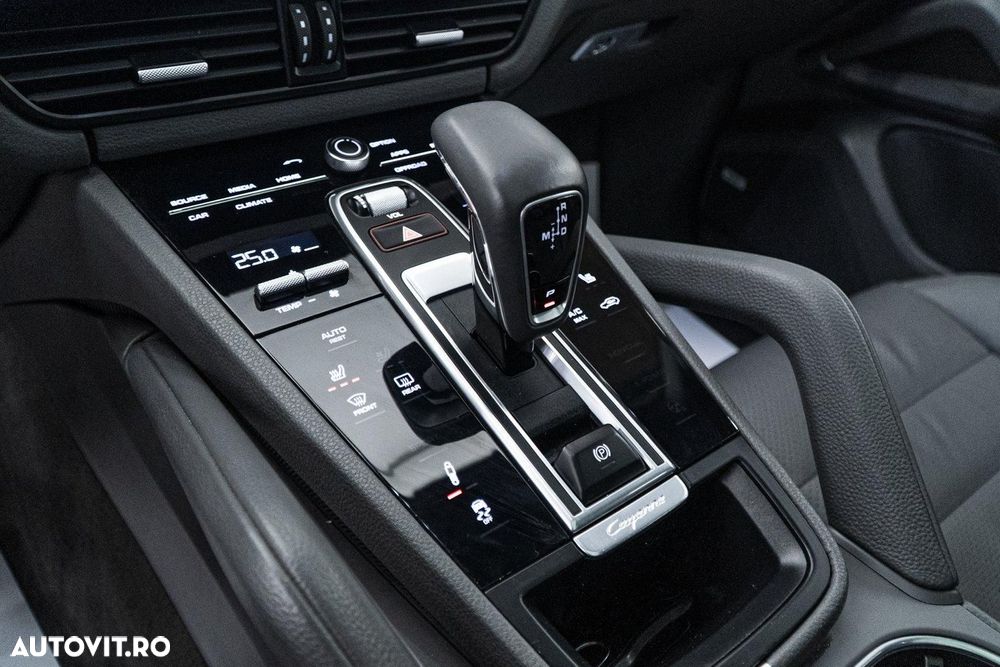Porsche Cayenne Tiptronic S - 11