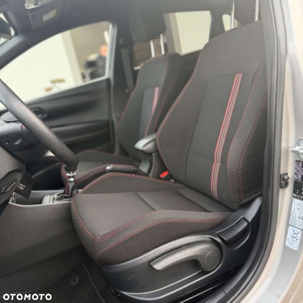 Hyundai i20 - 19