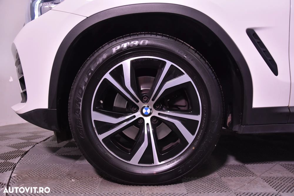 BMW X4 xDrive20i AT - 13