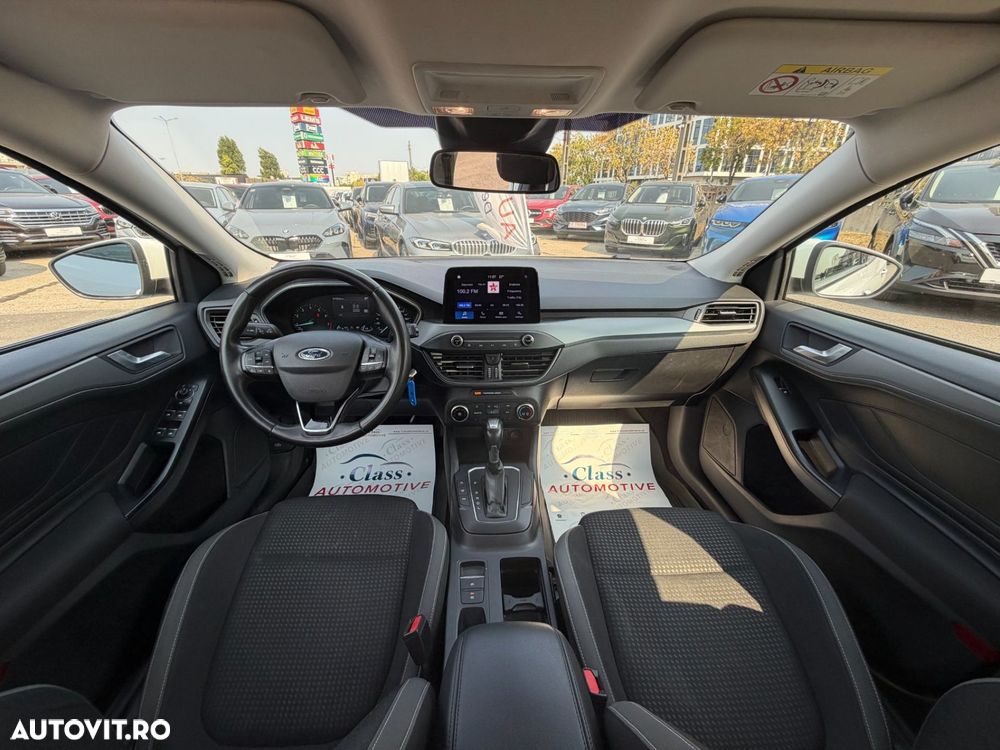 Ford Focus - 8