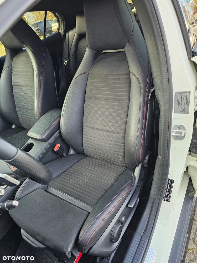 Mercedes-Benz GLA 200 7G-DCT AMG Line - 18