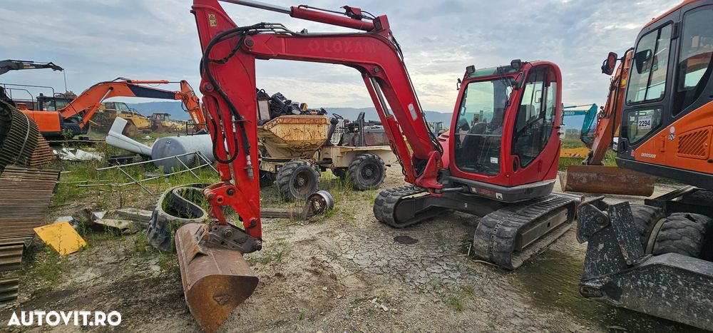 JCB JS 145 Excavator pe senile - 6