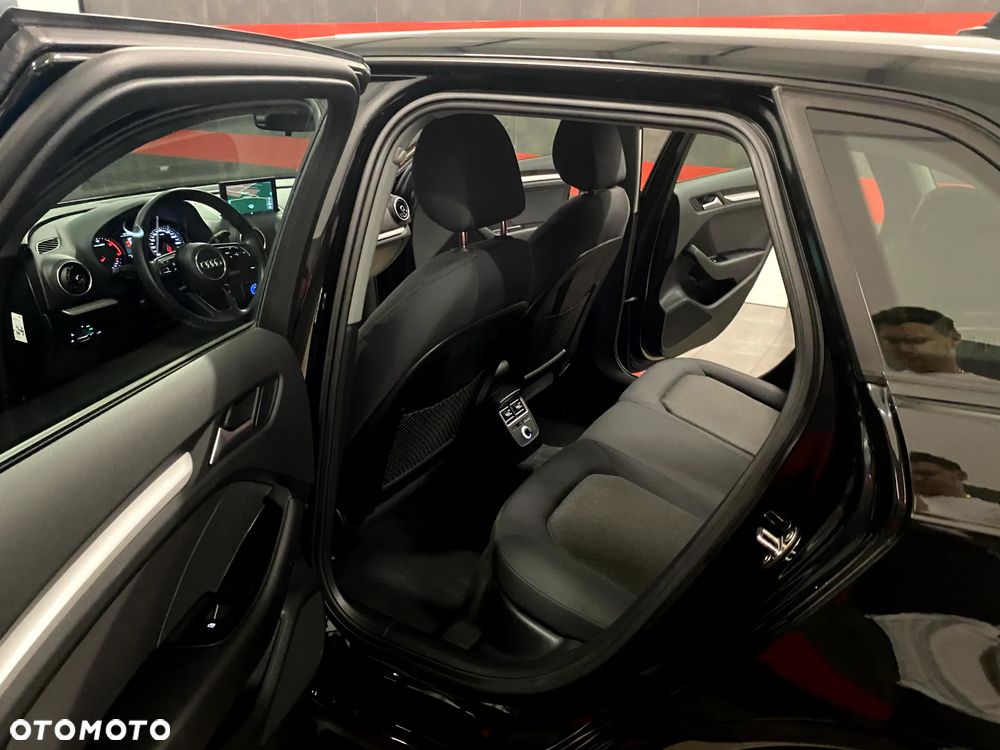 Audi A3 Sportback 1.6 TDI Sport - 17