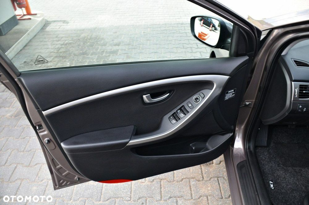 Hyundai i30 - 15