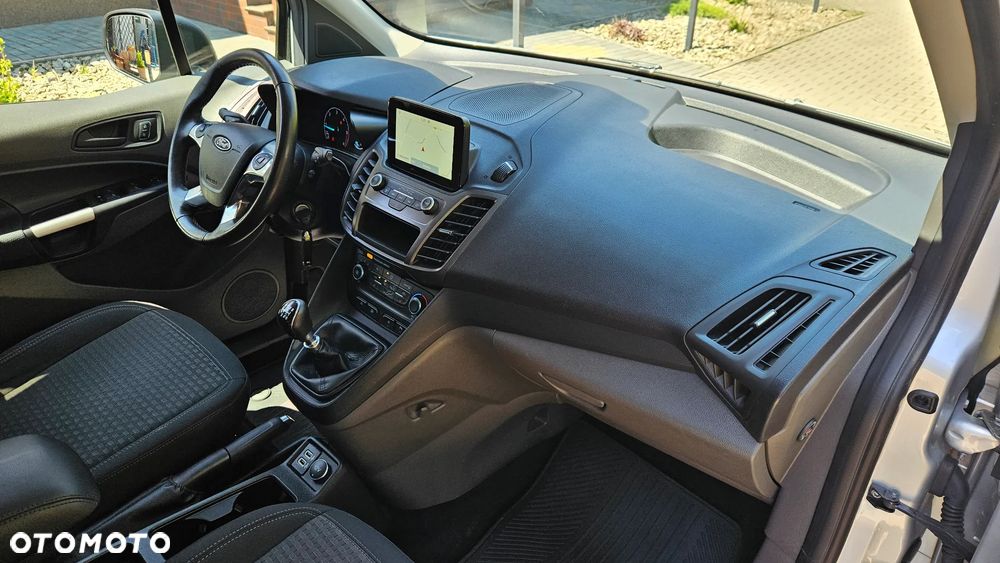 Ford Tourneo Connect Grand - 21