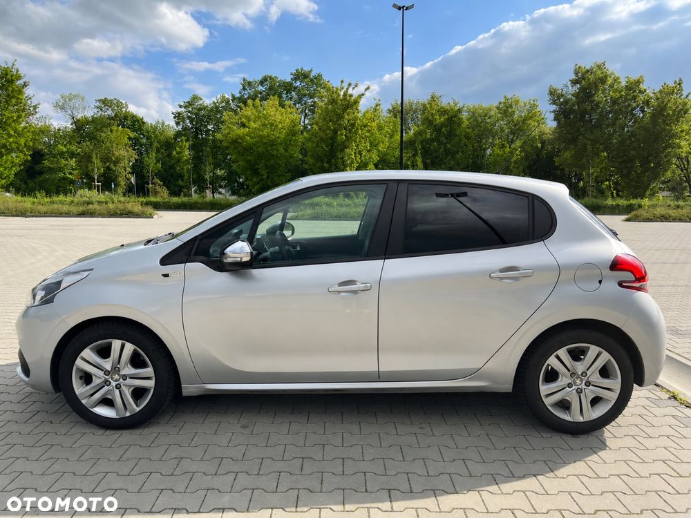 Peugeot 208 1.2 PureTech Style - 4