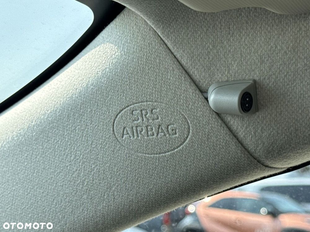 Toyota Corolla 1.8 Hybrid Comfort - 22