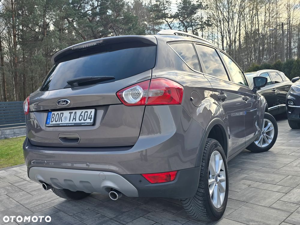 Ford Kuga 2.0 TDCi 2x4 Titanium - 14