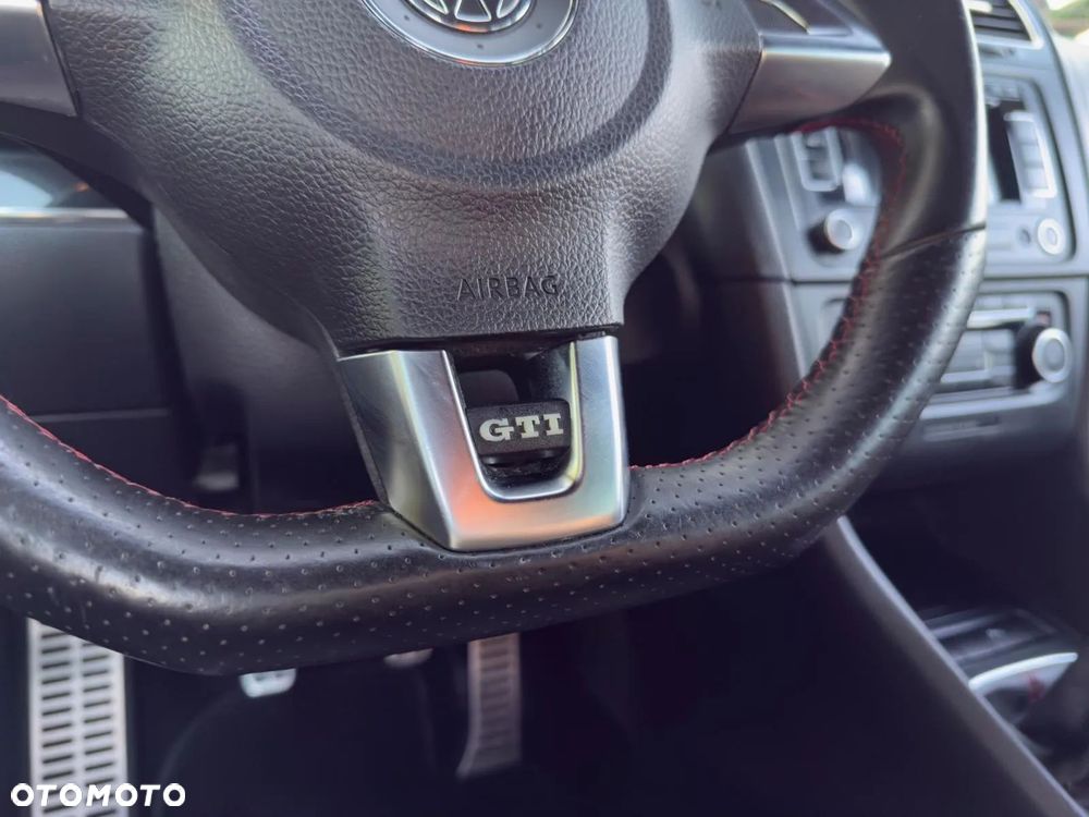 Volkswagen Golf ver-vi-2-0-tsi-gti - 15