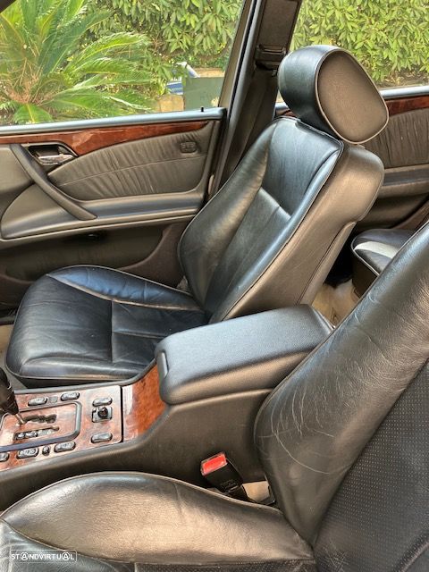 Mercedes-Benz E 270 - 5