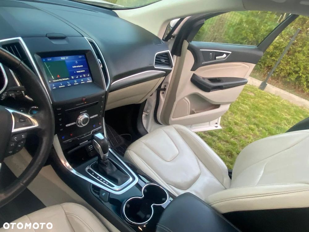 Ford Edge - 15