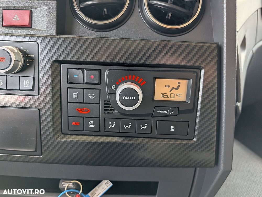 Renault T 520 - 17