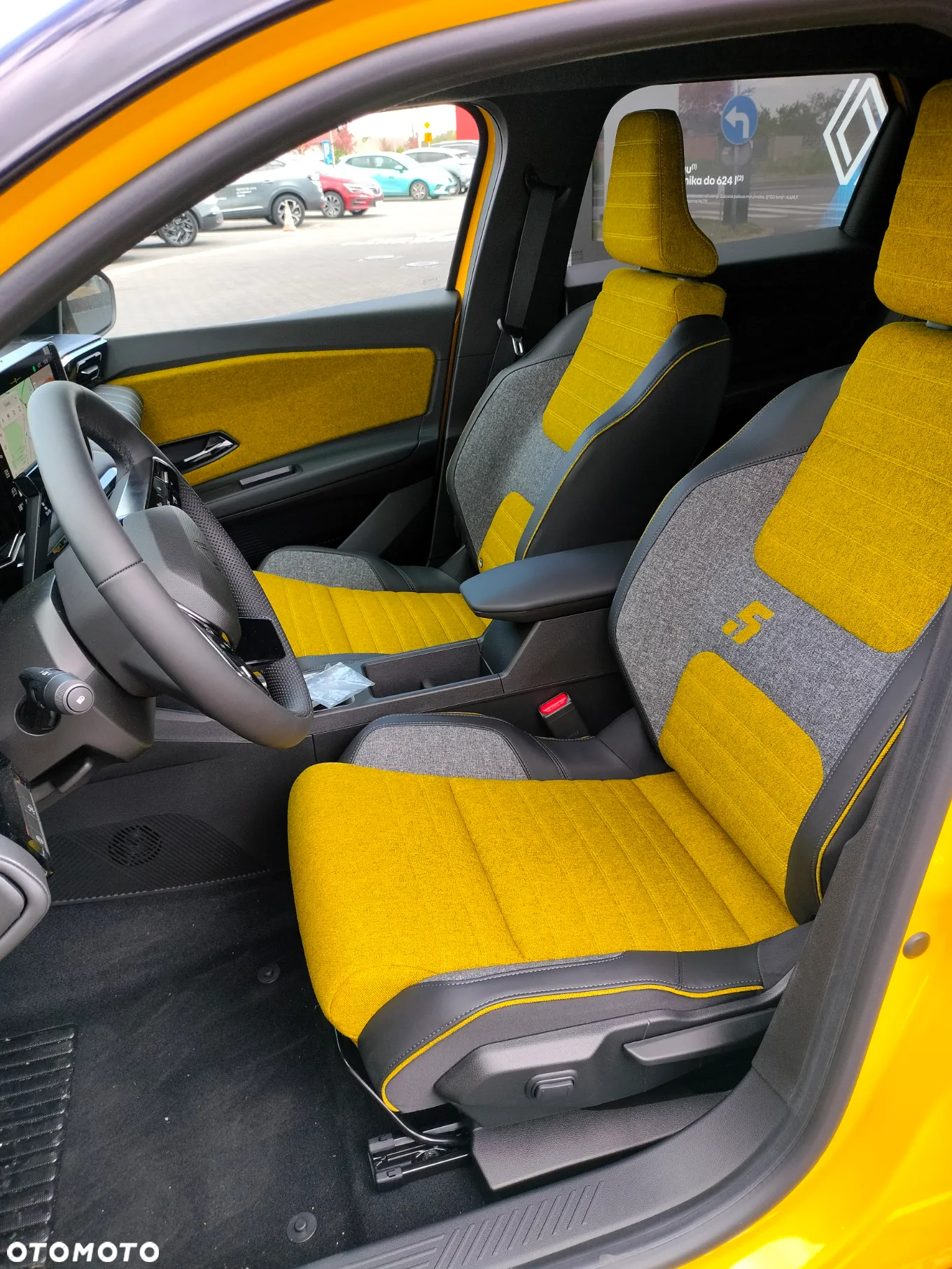 Renault 5 52kWh Comfort Range Iconic Cinq - 11