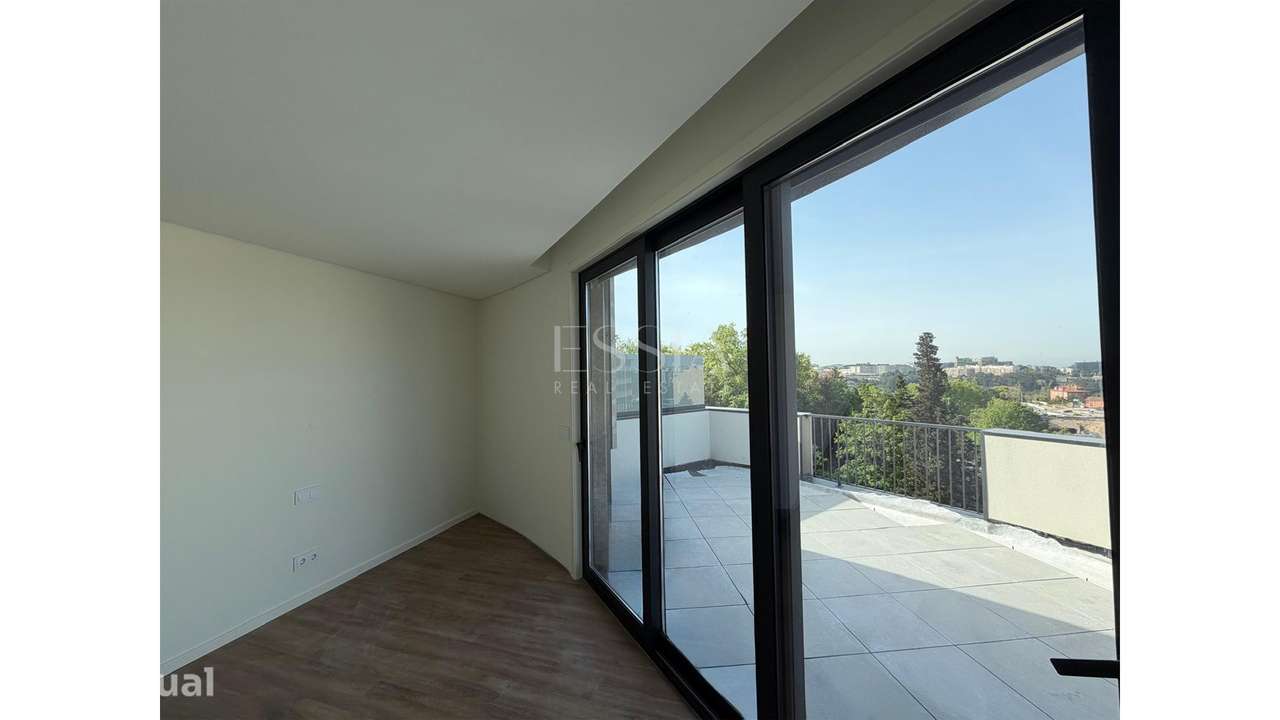 Apartamento T1 com Terraço no Campo Alegre, Porto - Grande imagem: 4/17