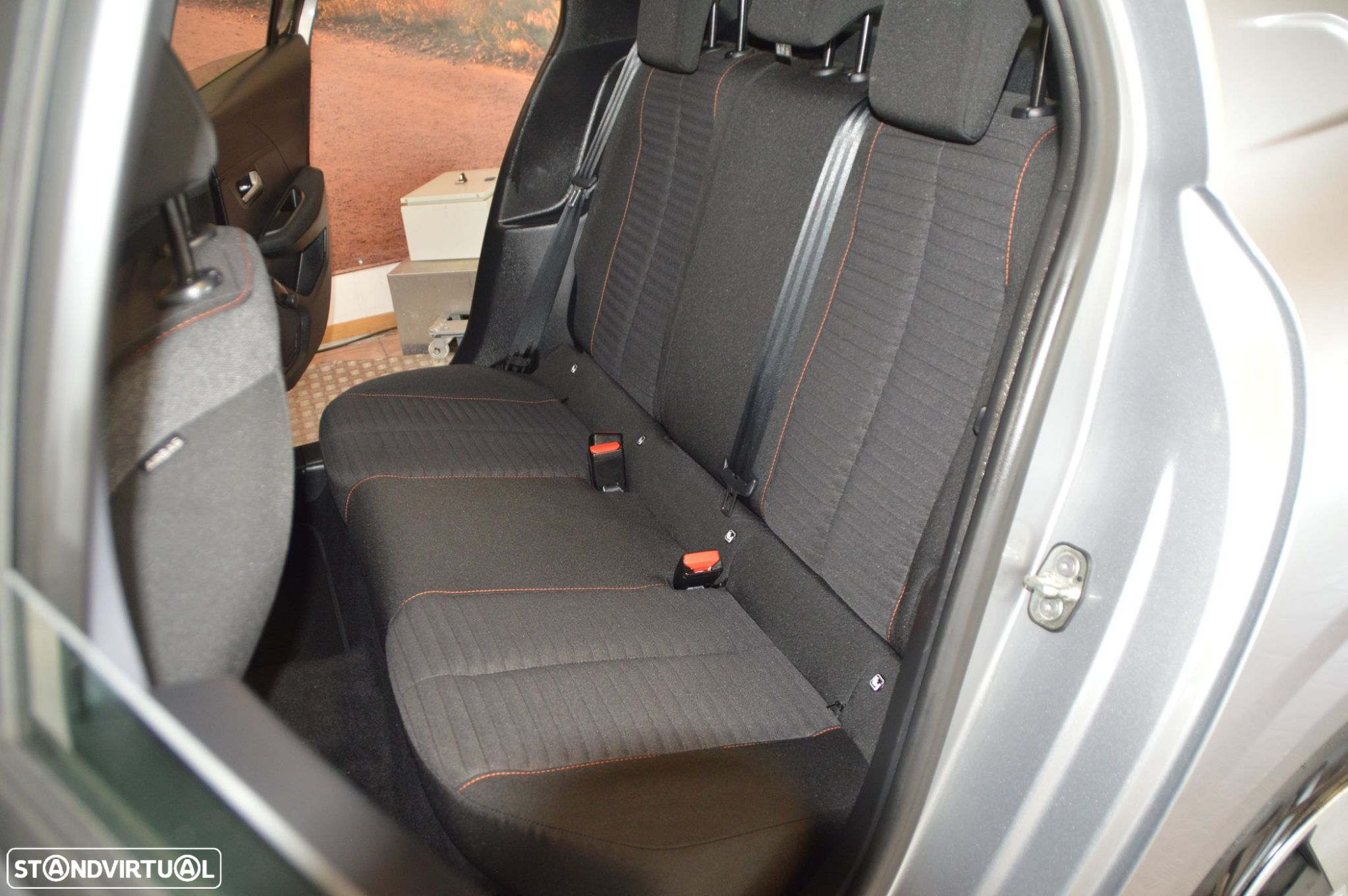 Peugeot 208 1.5 BlueHDi Active Business Pack - 23