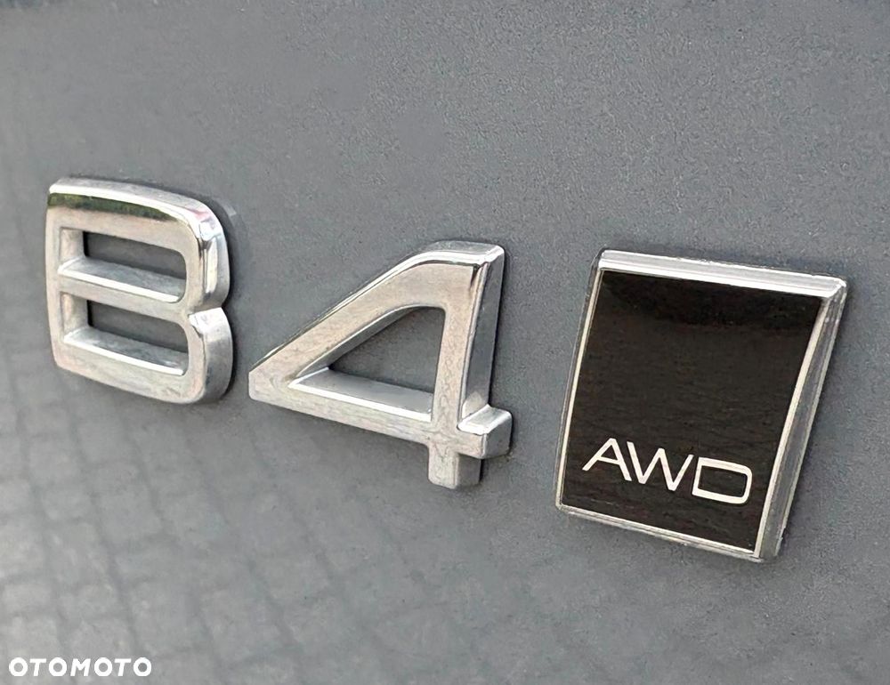 Volvo XC 60 B4 D AWD Momentum Pro - 22