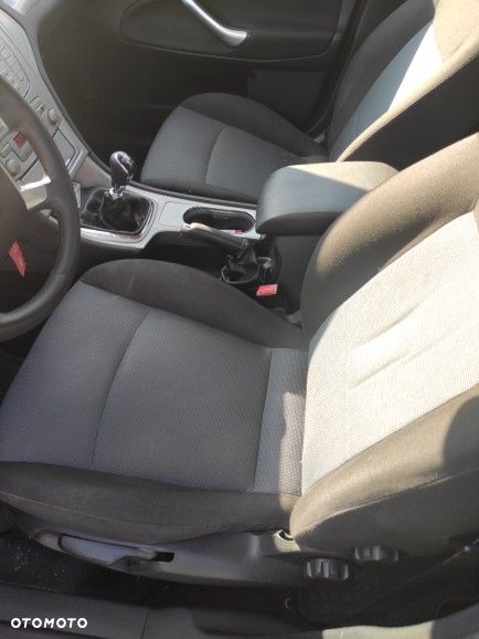 Ford Mondeo 1.8 TDCi Ambiente - 7